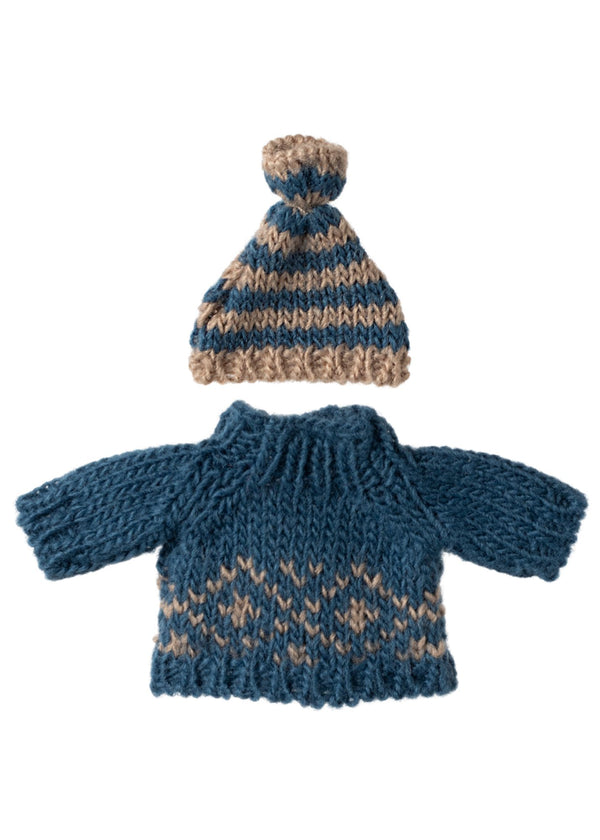 Knitted sweater and hat, Dad mouse